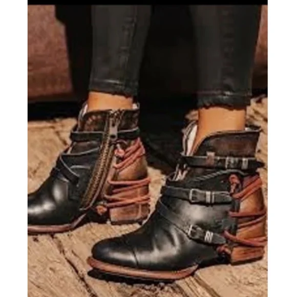 Freebird by Steven Crue boot black Leather Ankle Strap Zip Distress Size 11 - Picture 1 of 16